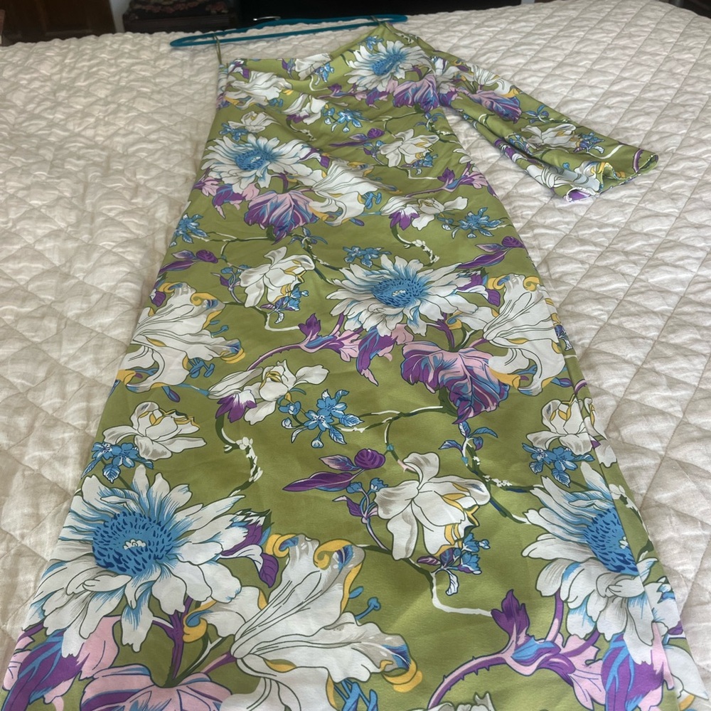 Tuckernuck Green Floral One-Shoulder Maxi Dress - Picture 5 of 15